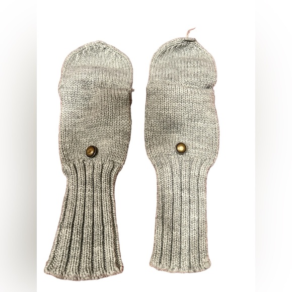 ♥️Merona Gray 100% Acrylic Gray Mitten Glove Combination One Size - Picture 1 of 3